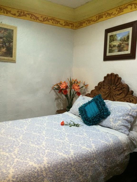 Hotel Eden De Los Angeles San Miguel de Allende Bilik gambar